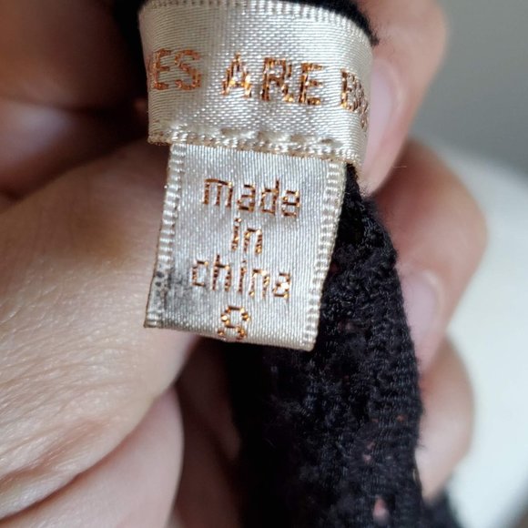 Skies Are Blue Boho embroidered top Sm - Picture 9 of 10